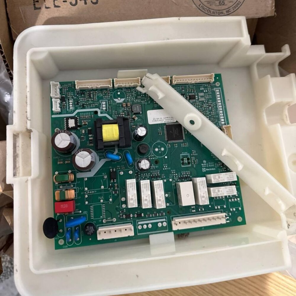 Main Power Control Board 5304534353 BRAND NEW